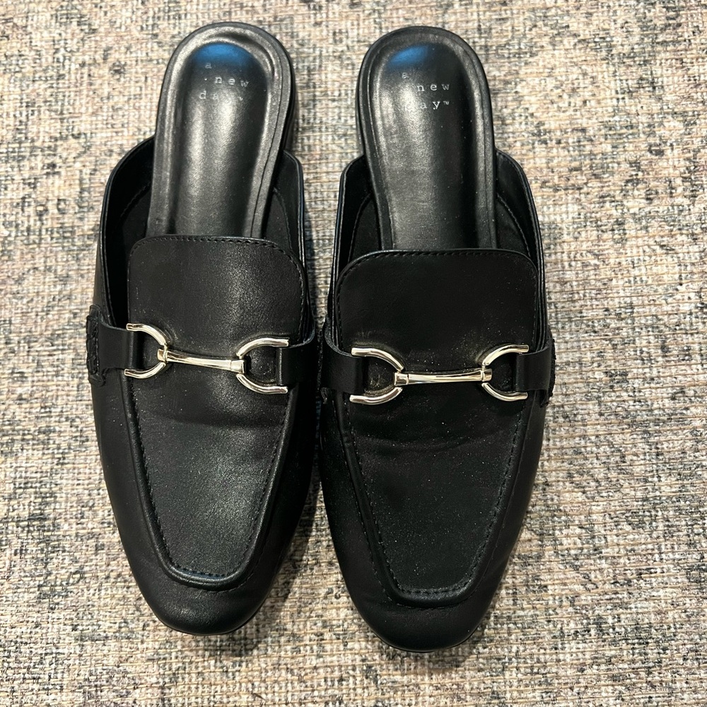Slip on mules